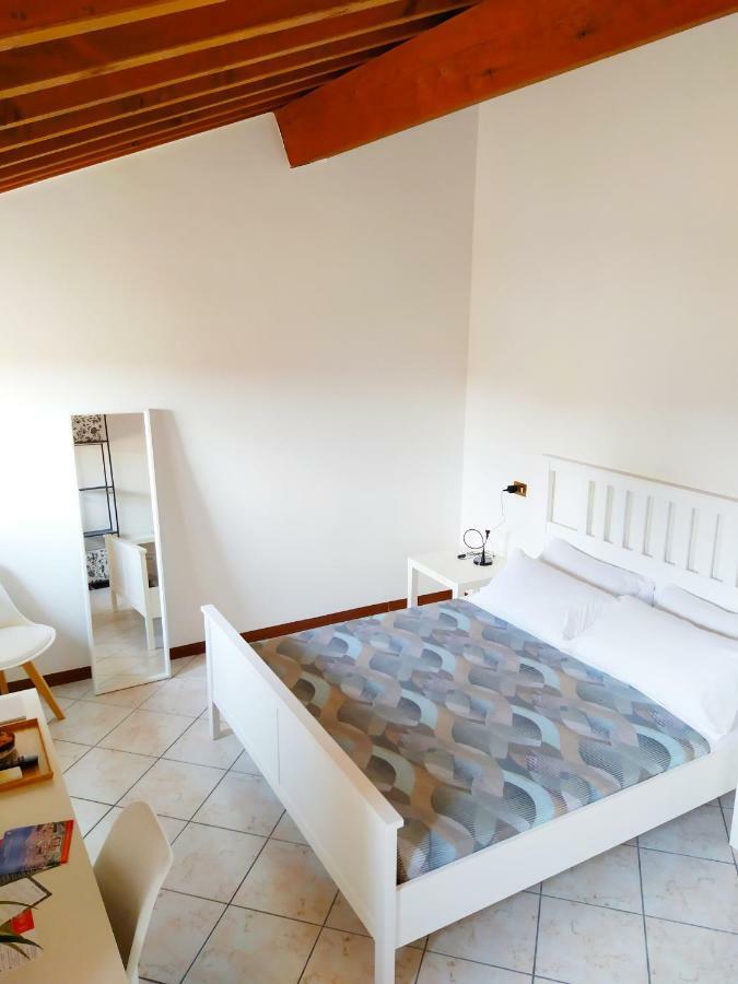 Hotel Carducci 49 à Mantoue Extérieur photo